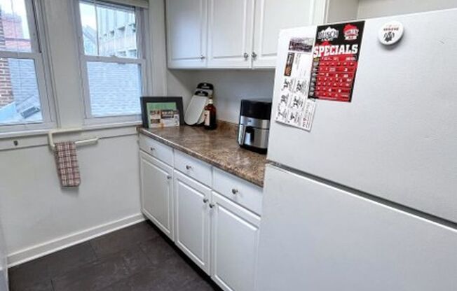 2 beds, 1 bath, $2,145