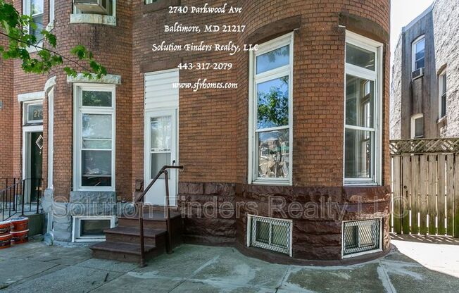 2740 Parkwood Avenue - 1