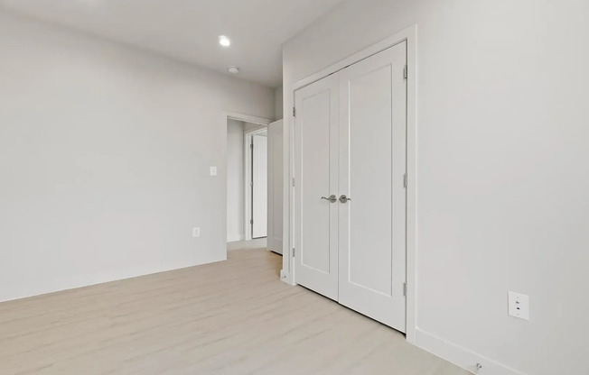 The Robinson Apartments – 1601 17th St SE