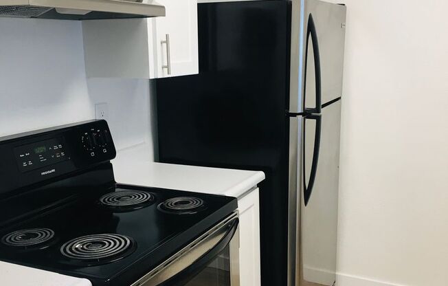 2 beds, 1 bath, 850 sqft, $2,300, Unit 344