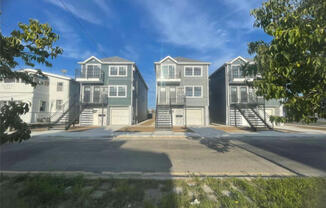 3 beds, 2 baths, 1,150 sqft, $3,100, Unit 1