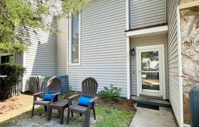 2 beds, 2.5 baths, $1,650