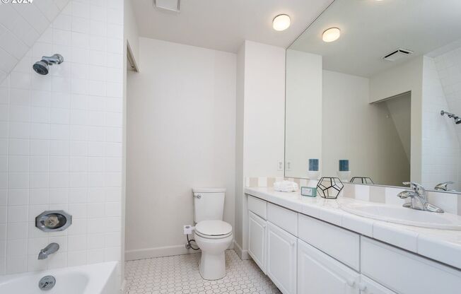 1 bed, 1 bath, $1,949