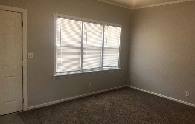 3 bed 1 bath $1395