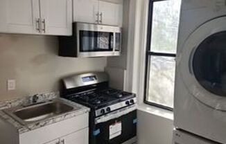 2 beds, 1 bath, 850 sqft, $1,650