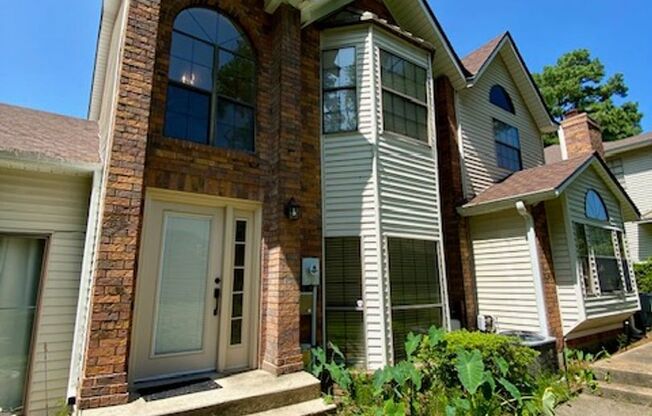 2 Bedroom 2.5 Bath Condo in Ellerbe Woods!