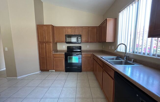 3 beds, 2 baths, $2,200