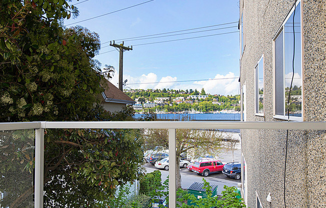 1 bed, 1 bath, 759 sqft, $2,475, Unit 202
