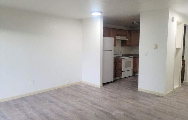 1 bed, 1 bath, 600 sqft, $1,350, Unit 13