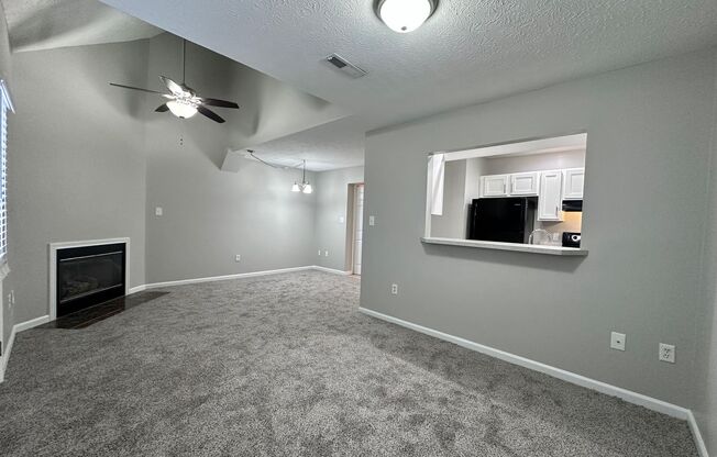 2 beds, 2 baths, 1,350 sqft, $1,525, Unit 26