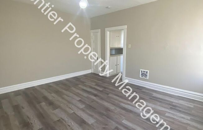 1 bed, 1 bath, 850 sqft, $850, Unit 4116 A Osceola St