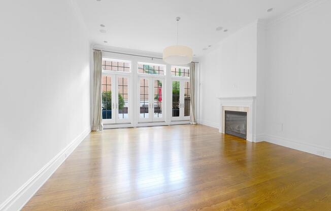 205 E 61 ST