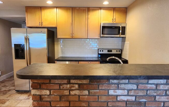 Updated 2-Bedroom Apartment in a Charming Community