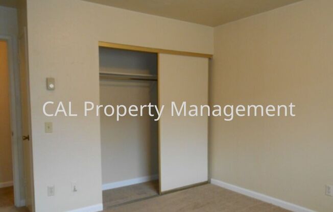 2 beds, 1 bath, $2,395, Unit SUNSET 05