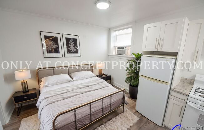 Studio, 1 bath, 200 sqft, $799, Unit 07 Studio-R