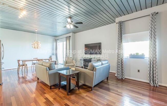 2 beds, 2 baths, 1,194 sqft, $2,700, Unit Unit 411