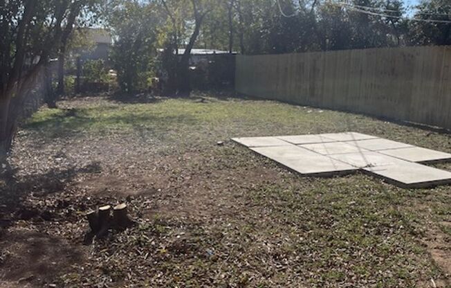 3536 S Littlejohn Ave A, Fort Worth, TX  76105