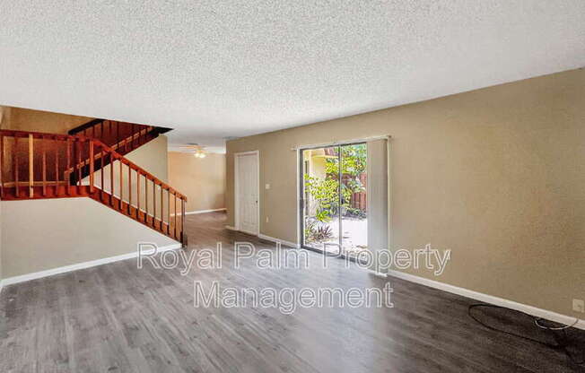 5241 CEDARBEND DR