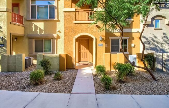 4 Bedroom townhome in Phoenix