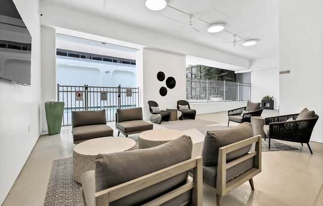 Welcome to The Palms on Main Apartments in Downtown Columbia