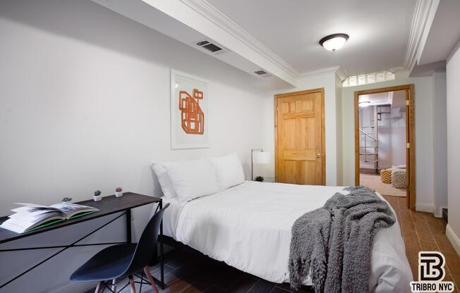 160 E 107 ST