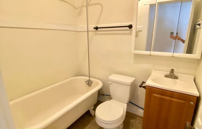 1 bed, 1 bath, 554 sqft, $1,495, Unit 05