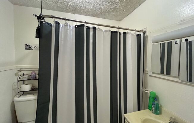 3 beds, 1 bath, $1,200