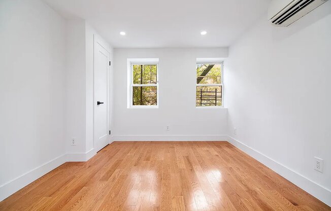 457 Park Pl Apt 1L