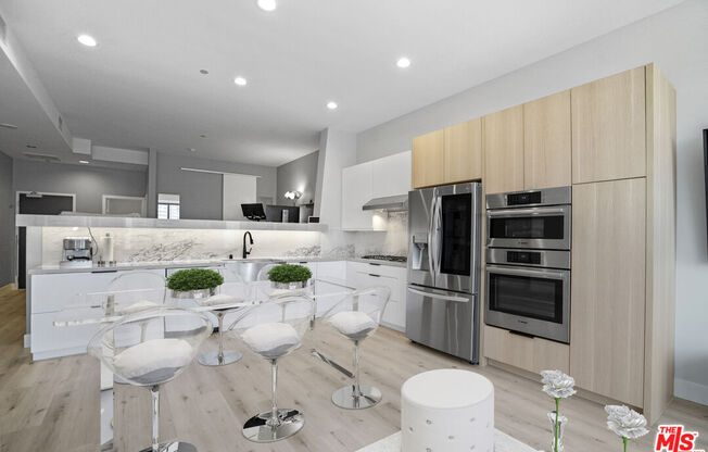 1 bed, 1 bath, 820 sqft, $3,200, Unit 2908