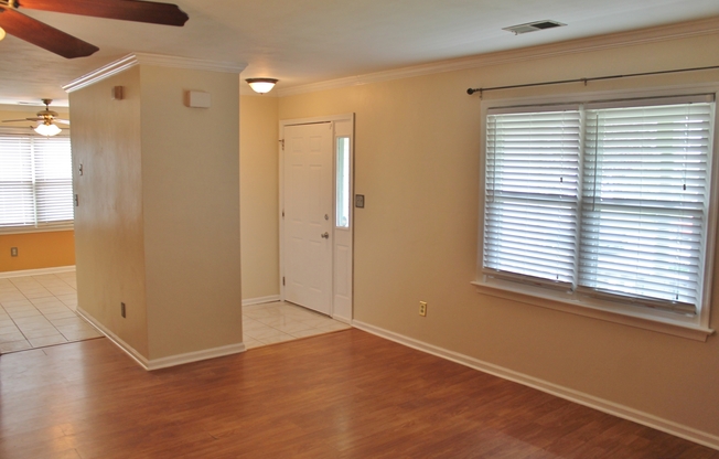 Adorable 3-Bedroom Ranch w/Community Pool, Playground, & Tennis court! Attached Garage w/Opener! Pet Friendly!
