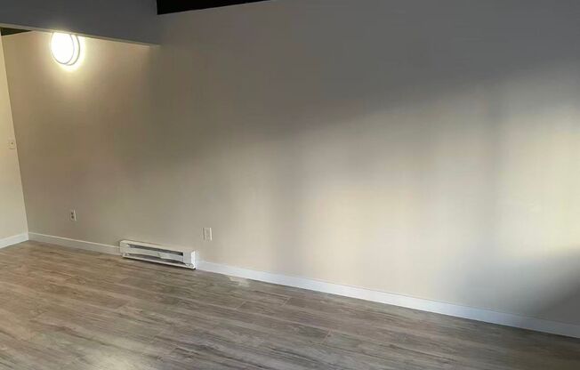 BCEDAR8A - Cedar Crest Apartment