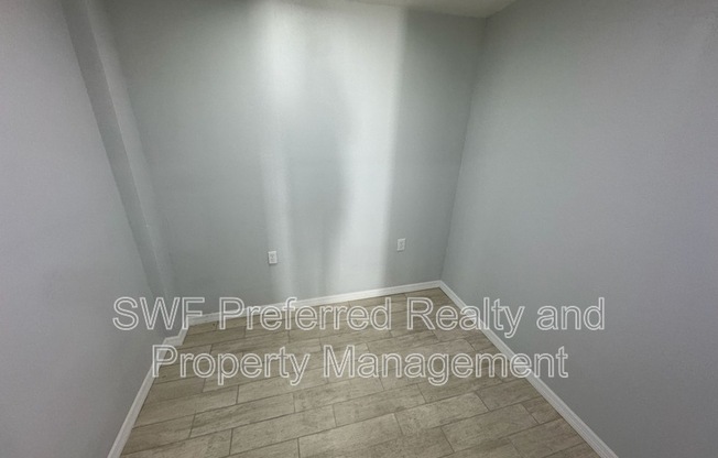 911 NORTHWEST 62 AVE