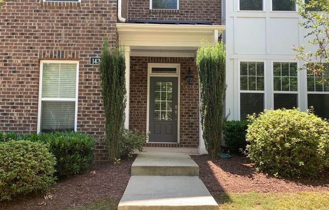 *Move In Special* Large 4 Bedroom | 3.5 Bath Townhouse in RTP