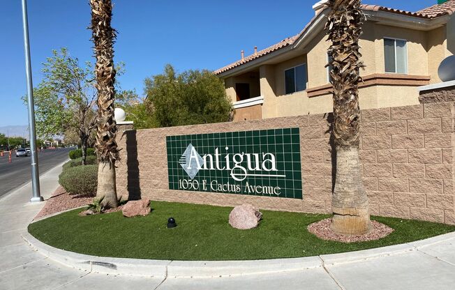 SE!!! Gated!! 2 Bedroom 1st Floor with Balcony!! Community Pool, Spa, Clubhouse!!! Fitness Room!! No Carpet!!