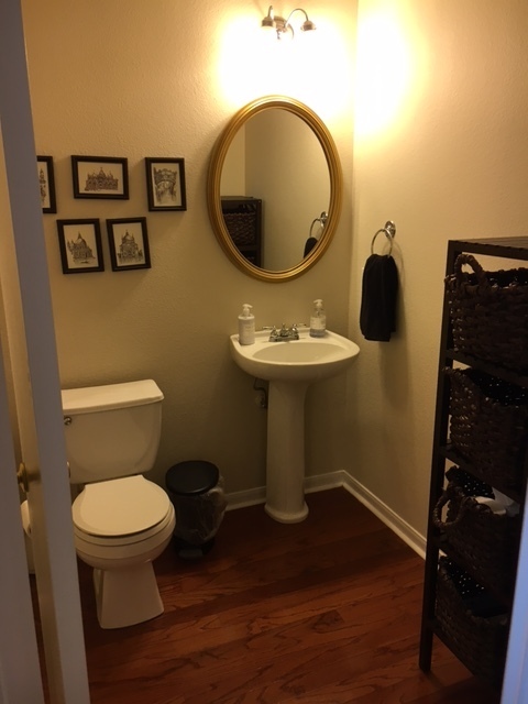 Fabulous 3/2.5 Home in Circle C - Great Views, Yard, Beautiful Home!