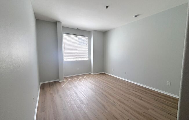1 bed, 1 bath, 768 sqft, $2,498, Unit 114