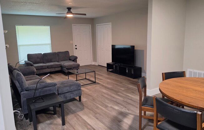 3616 W D JUDGE DR