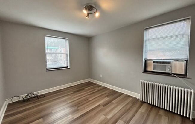 3 beds, 1 bath, 1,000 sqft, $2,390, Unit 6236 Fifth Ave. #300A