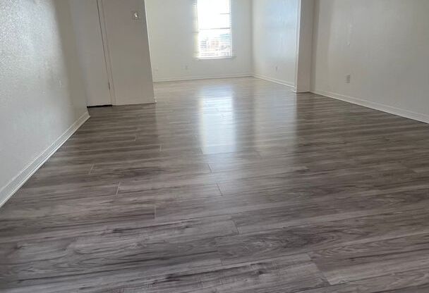 1 bed, 1 bath, 667 sqft, $720, Unit 102