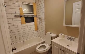 164 S 11th St