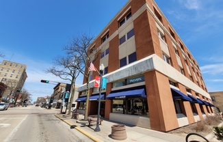 131 S MAIN ST