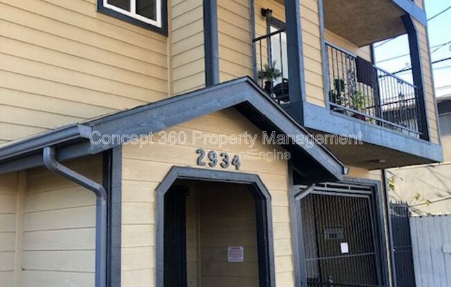 2934 E 11 ST