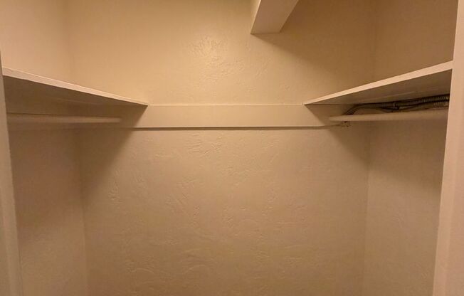 Studio, 1 bath, 374 sqft, $1,150, Unit 102