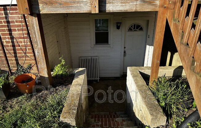 344 MAIN ST