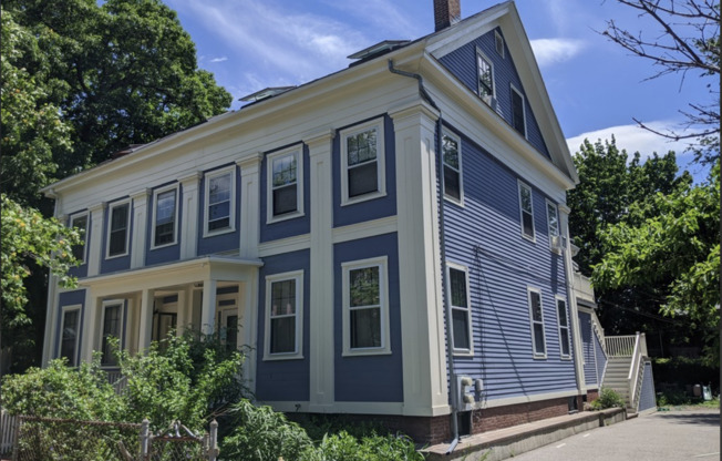 106 INMAN ST