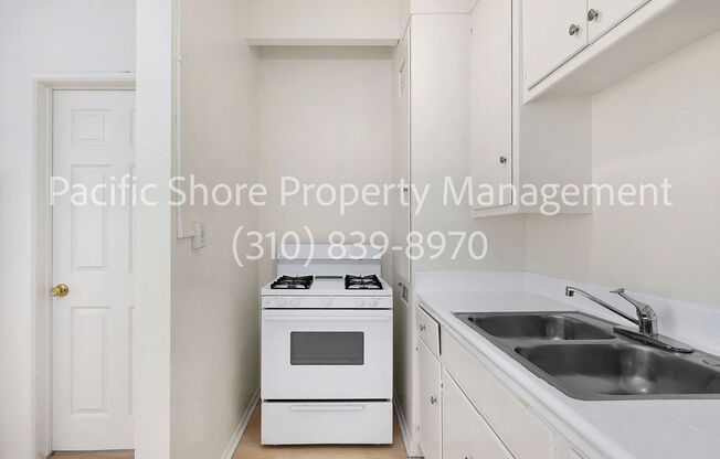 1305 8th Apartments