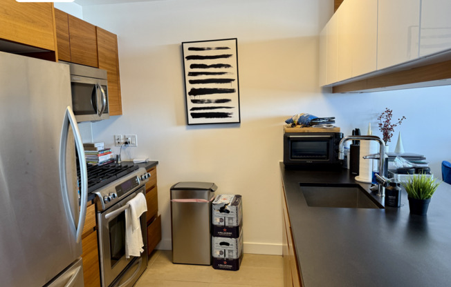 1 bed, 1 bath, $4,760, Unit 1812