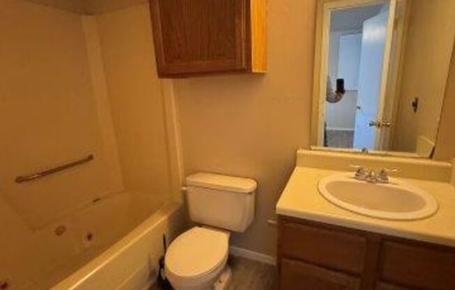 2 beds, 2 baths, $995