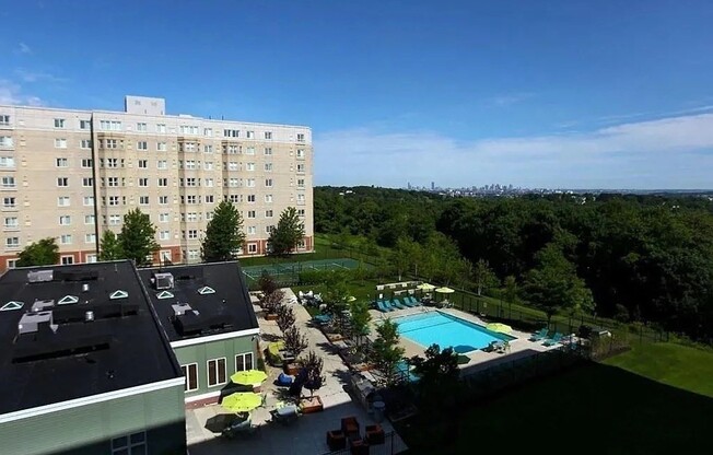 2 beds, 2 baths, 1,184 sqft, $2,800, Unit 805