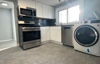 3 beds, 1 bath, 1,595 sqft, $1,450, Unit 3rd Fl